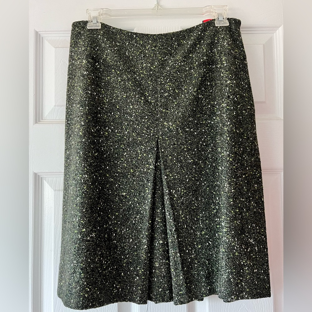Per Se wool/silk tweed skirt. Size 4. New with tags